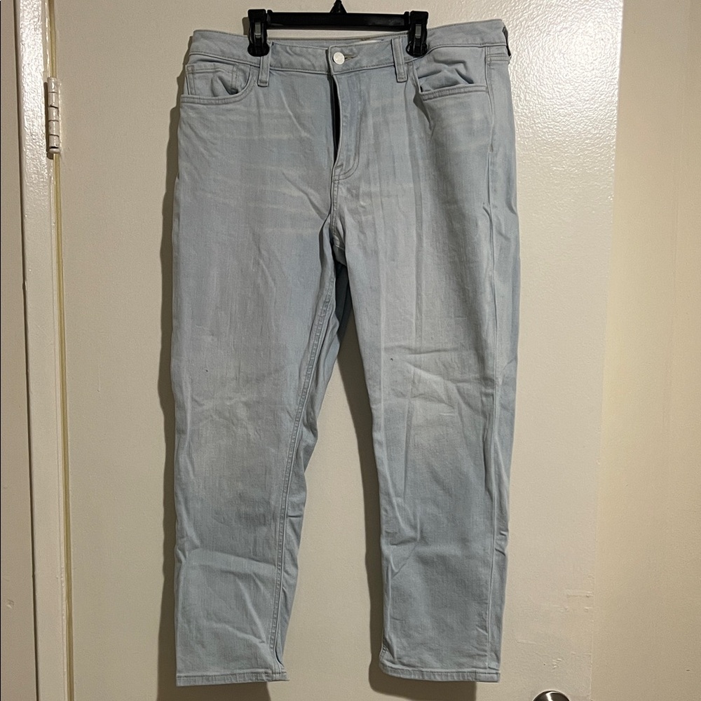 Women’s Light Blue Straight Jeans